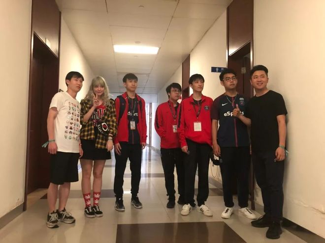 不一致的落 不一致的落